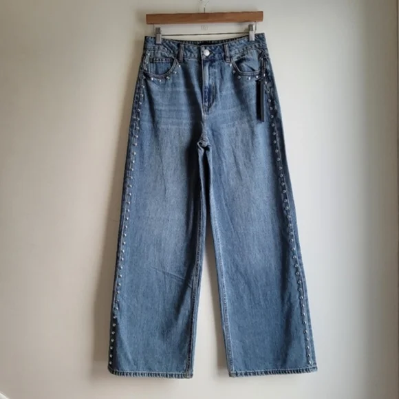 NWT HOUSE OF HARLOW 1960 Wide Leg High Waist Studded Blue Denim Jeans 6 - Picture 2 of 8